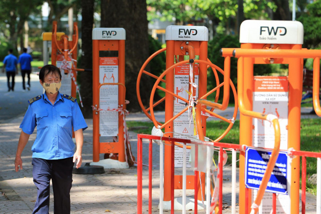 Toàn cảnh ngày đầu tiên đợt 2 giãn cách xã hội ở TP.HCM - 6