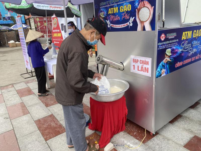 Xuất hiện cây ATM "rút" được 5 tấn gạo mỗi ngày ở Hải Phòng - 3