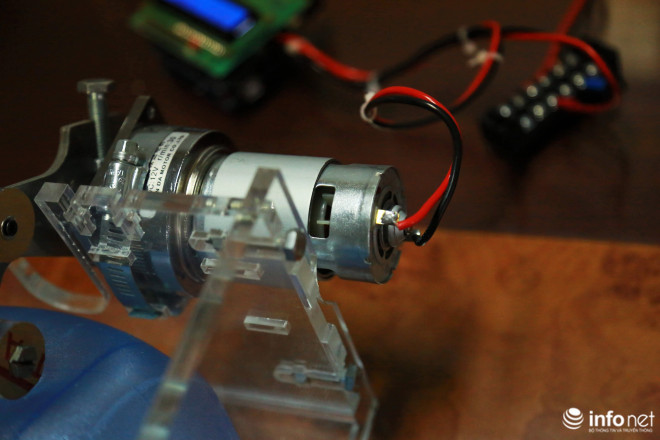 Cận cảnh máy trợ thở đầu tiên do chính tay người Việt Nam thiết kế và sản xuất - 13