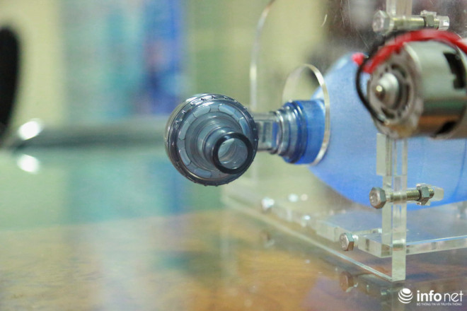 Cận cảnh máy trợ thở đầu tiên do chính tay người Việt Nam thiết kế và sản xuất - 16