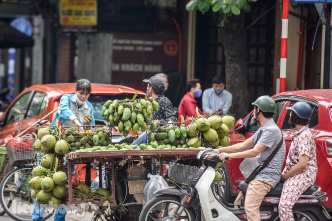 Gần hết hạn giãn cách xã hội, hàng quán rục rịch hoạt động trở lại - 10