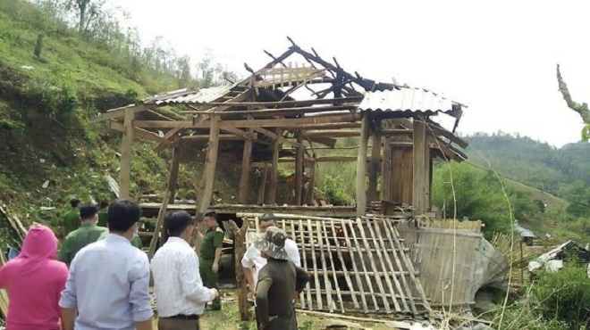 Những hình ảnh khủng khiếp do mưa đá, cuồng phong gây ra ở miền Bắc - 9