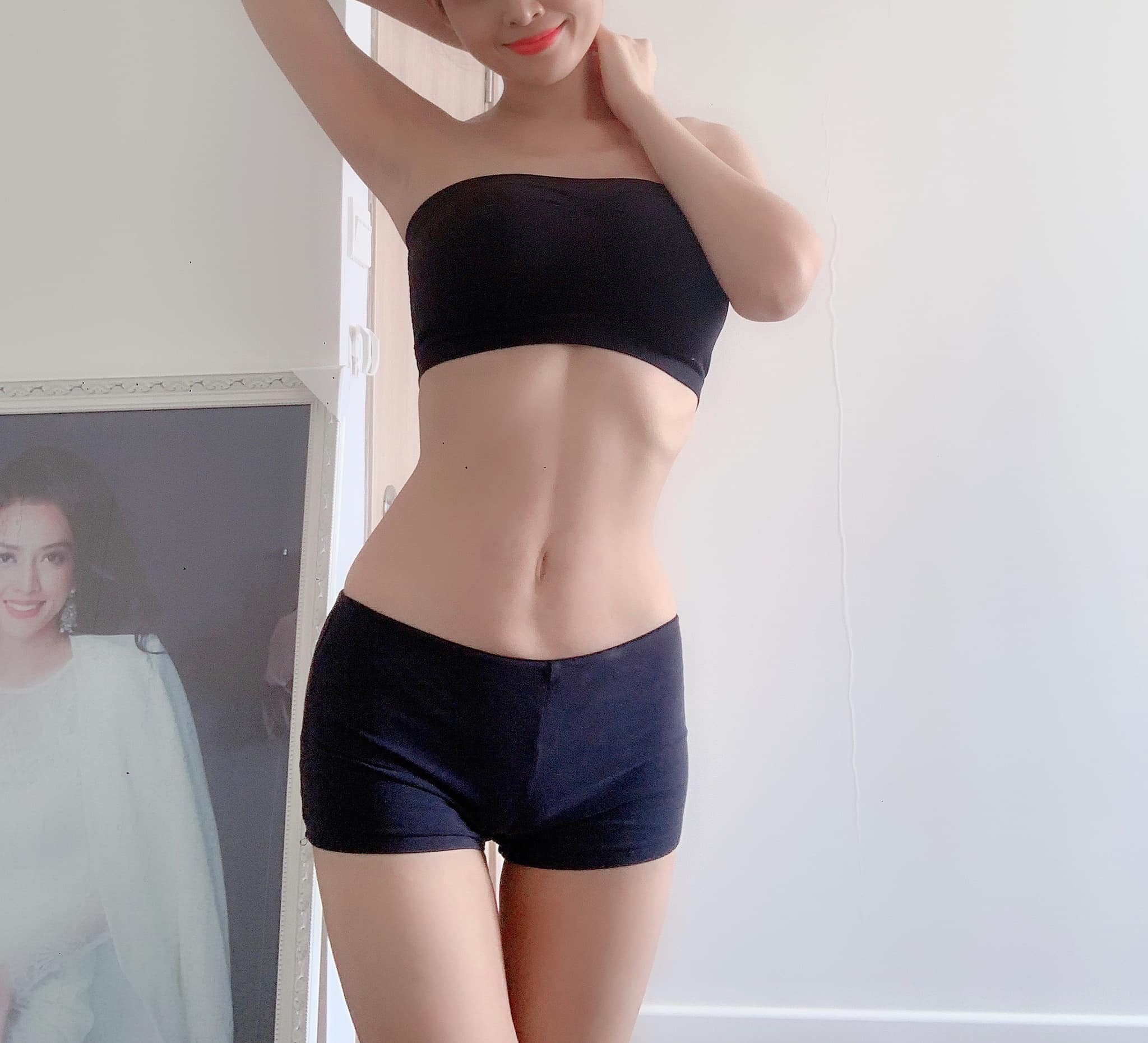 Có 3 vòng nảy nở nhưng BTV thời sự, "hot girl Mì Gõ" chỉ nặng như bé học cấp 2 - 2