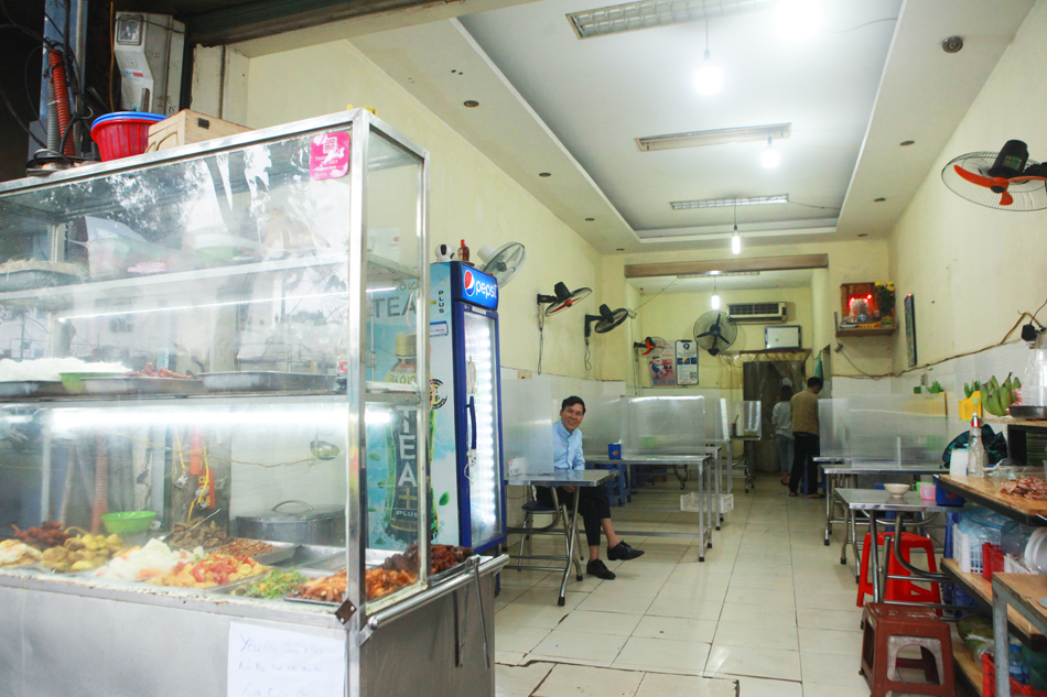 Hà Nội: Quán phở, quán cơm làm vách ngăn phòng dịch Covid-19 - 13