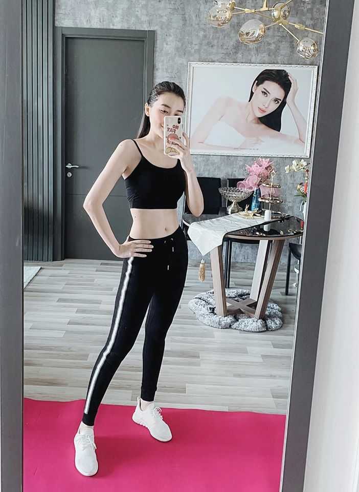 Dù ở nhà, "nữ hoàng cảnh 18+ phim Việt" vẫn giữ dáng nhờ động tác "úp sàn" - 3