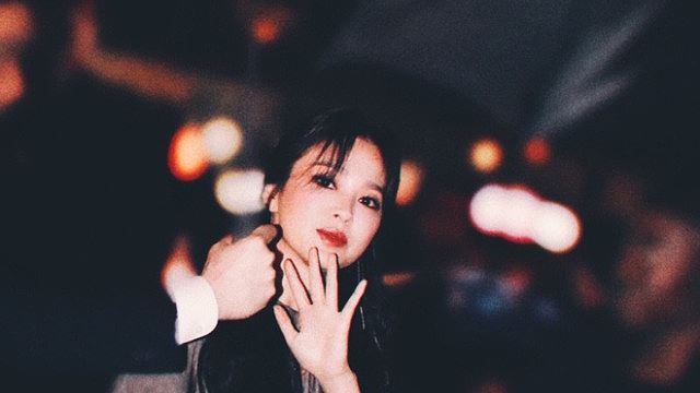 Với lối trang điểm "doạ ma" người nhìn, Song Hye Kyo bị chê tả tơi - 6