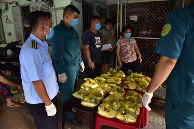 Bệnh nhân 92 tiếp xúc bao nhiêu người trước khi phát hiện tái dương tính? - 5