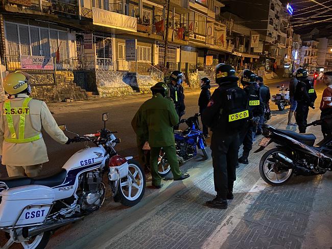 Đà Lạt tạm giữ 35 môtô phân khối lớn của các “phượt thủ” - 3