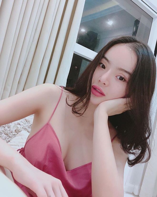 Em gái Angela Phương Trinh giờ "lột xác" ngỡ ngàng thế này - 6