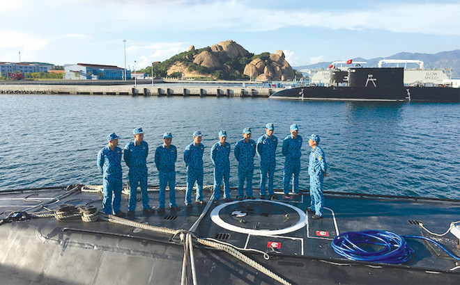 Chỉ huy tàu ngầm kể chuyện chinh phục “hố đen đại dương” - 2