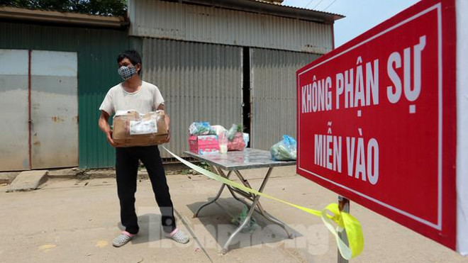 Thôn Hạ Lôi trước ngày dỡ phong toả 'nội bất xuất, ngoại bất nhập' - 2