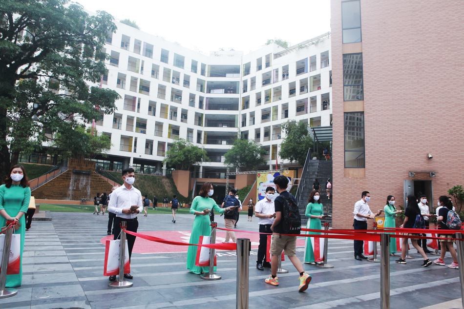 Ngày "tựu trường đặc biệt" sau thời gian dài giãn cách xã hội - 5