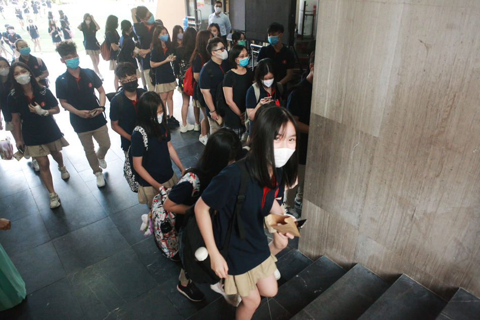 Ngày "tựu trường đặc biệt" sau thời gian dài giãn cách xã hội - 14