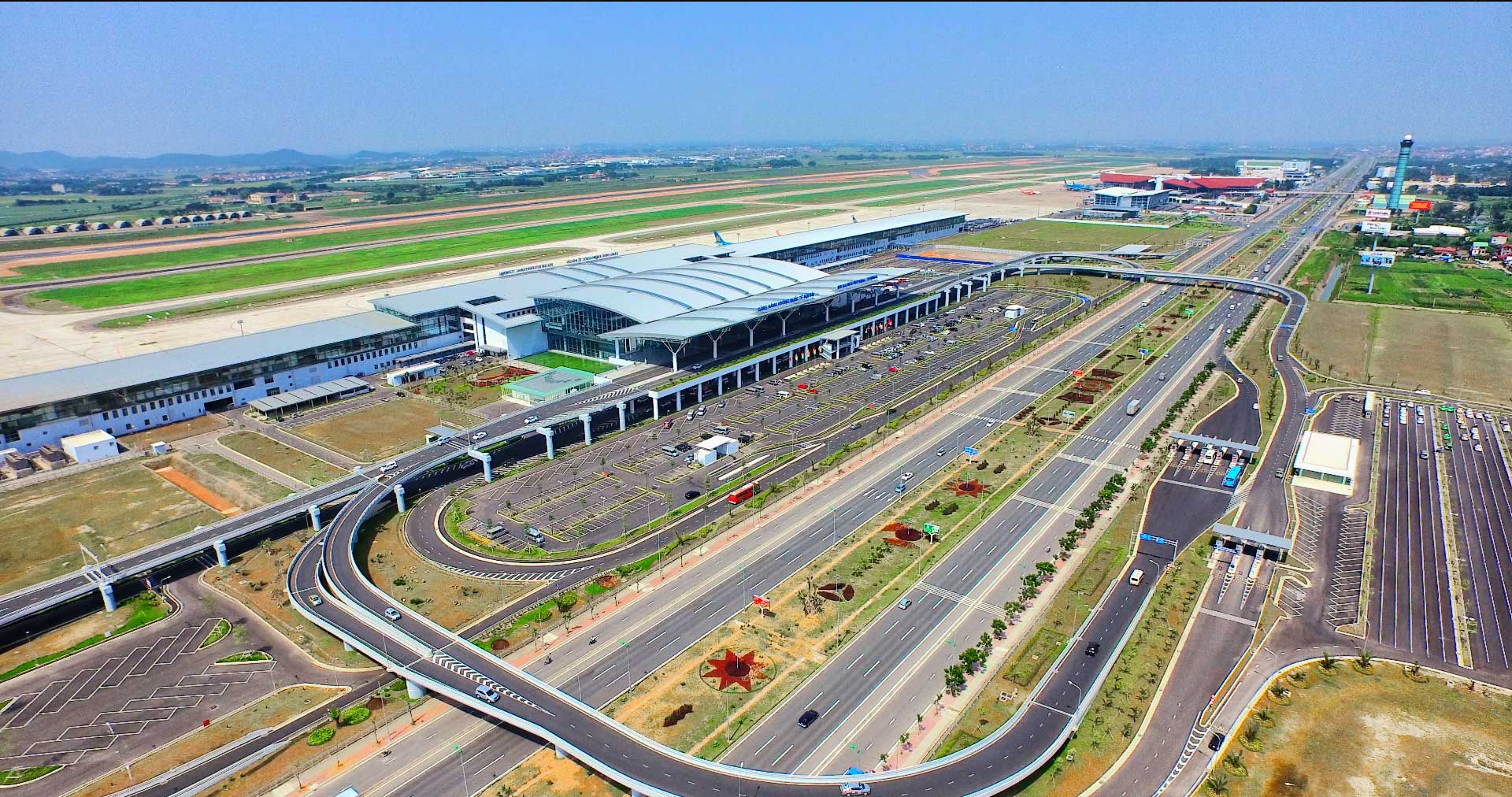 “Ông trùm” sân bay gây choáng với khối tiền mặt khủng giữa dịch Covid-19 - 1