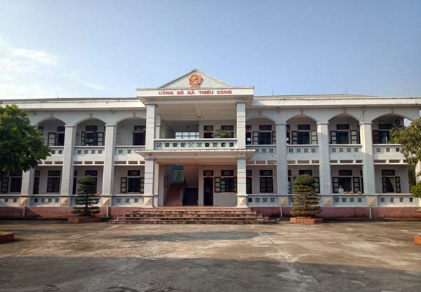 UBND huyện "dọa" sẽ kiện UBND xã ra toà nếu không trả khoản vay nợ tiền tỷ - 2