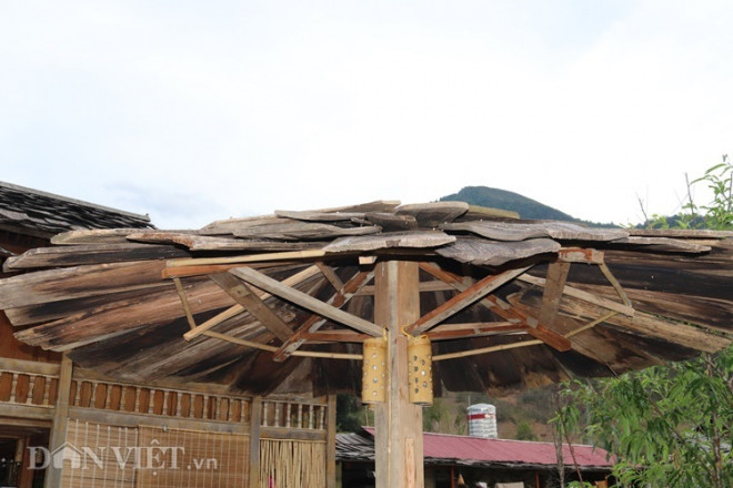 Clip: Kỳ lạ, nơi mái nhà quanh năm "phát ra mùi thơm" ở Sơn La - 12