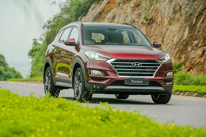 Hyundai Tucson giảm giá mạnh lên tới 60 triệu đồng trong tháng 5 - 1