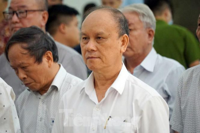 Bắt tạm giam hai cựu Chủ tịch TP Đà Nẵng vụ Vũ "nhôm" thâu tóm đất vàng - 3