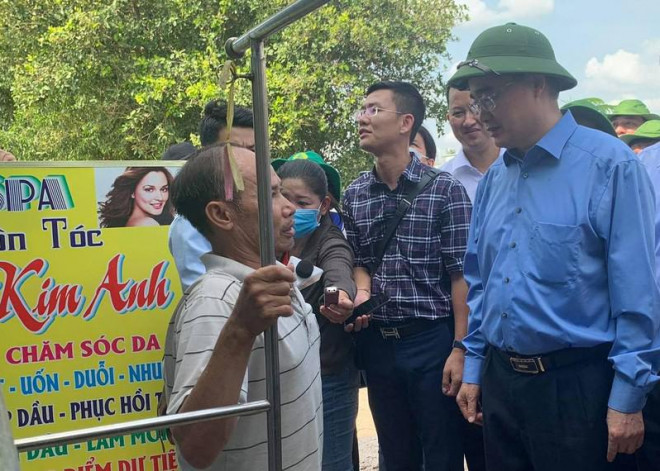 Lãnh đạo TP.HCM thị sát tình trạng nhà không phép ở Bình Chánh - 3