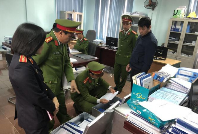 Nóng trong tuần: Sập tường công trình ở Đồng Nai, 10 người tử vong - 2