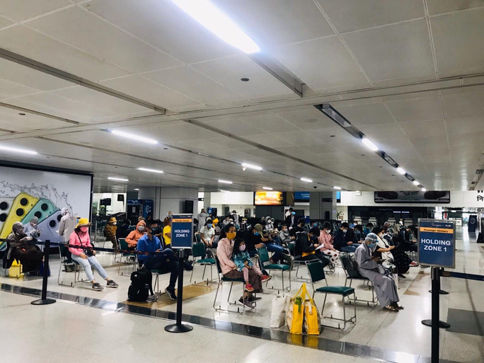 Chuyến bay đặc biệt đưa gần 340 công dân Việt Nam từ Ấn Độ về nước - 2