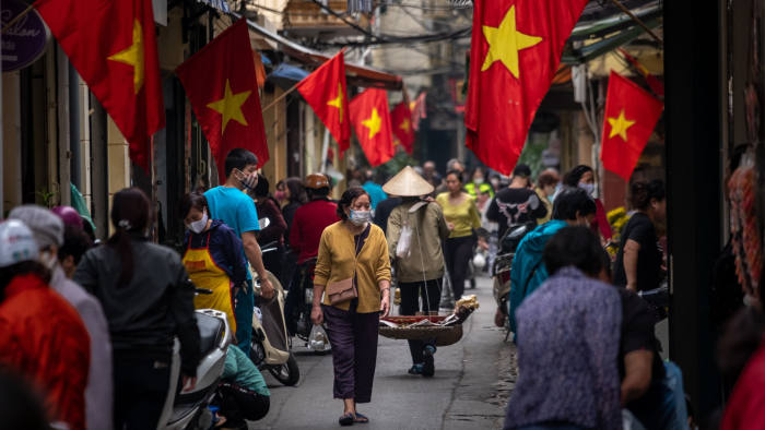Forbes: Người Việt Nam có độ tin tưởng cao nhất vào báo chí trong nước về Covid-19 - 1