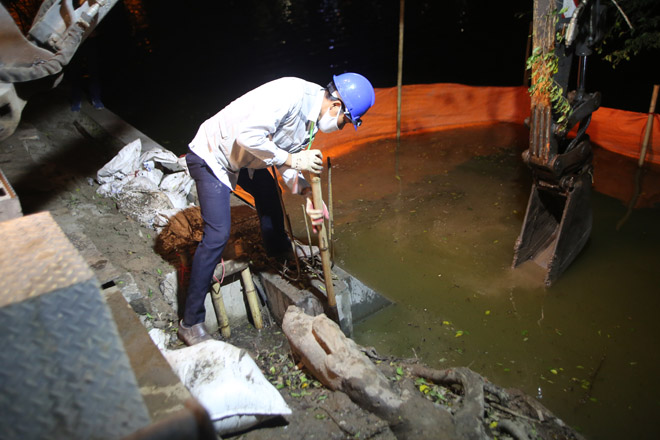 Cận cảnh bờ kè lát đá xanh thí điểm ở Hồ Gươm - 3