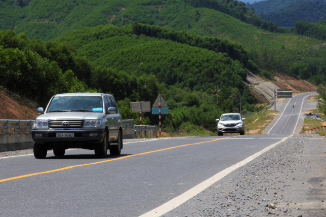 Cao tốc La Sơn – Túy Loan: Gấp rút hoàn thiện, chờ ngày thông xe - 10