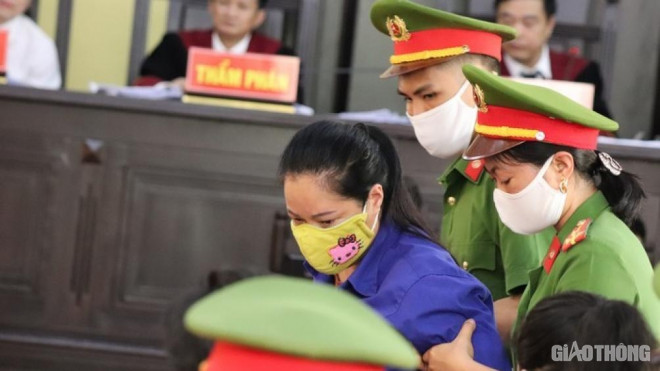 Xét xử gian lận ở Sơn La: Nhận hơn 1 tỷ tiền cảm ơn vì "phụ huynh có lòng" - 3