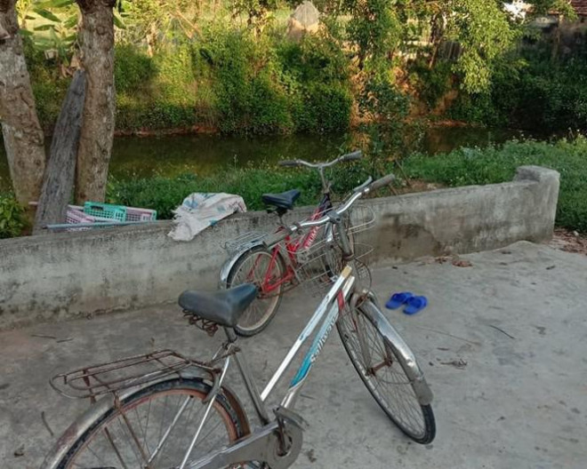 Rủ nhau tắm ao, hai chị em ruột đuối nước thương tâm - 2