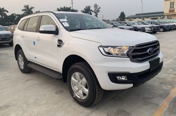 https://image-us.24h.com.vn/upload/2-2020/images/2020-05-27/Gia-xe-Ford-Everest-2020-lan-banh-moi-nhat-T5-2020-ford-everest-ambiente-2-0l-at-4x2-1590548478-123-width606height400.jpg