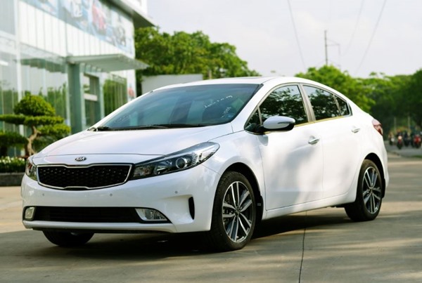 https://image-us.24h.com.vn/upload/2-2020/images/2020-05-27/Gia-xe-Kia-Cerato-2020-moi-nhat-lan-banh-thang-5-kia-cerato-2017-1590551902-460-width600height403.jpg