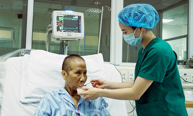 Tiết lộ chi phí điều trị cho bệnh nhân nhiễm COVID-19 nặng nhất miền Bắc - 3