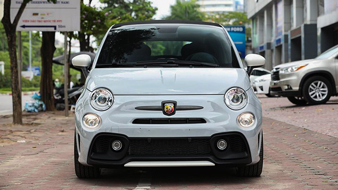 https://image-us.24h.com.vn/upload/2-2020/images/2020-05-29/Chi-tiet-xe-co-nho-gia-khung-Fiat-Abarth-595-Esseesse-tai-Viet-Nam-88--24--1590690231-566-width660height371.jpg