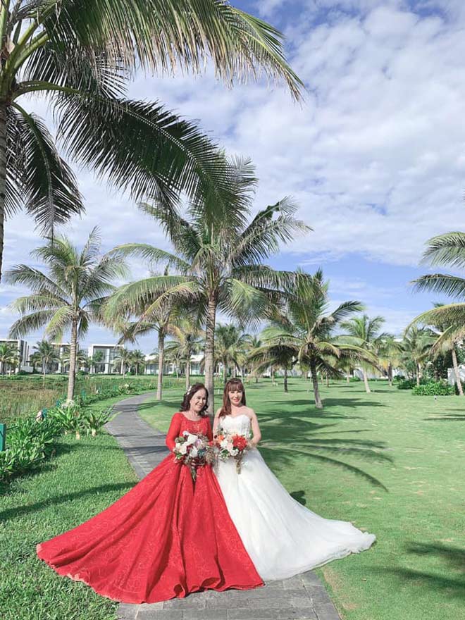 Hình ảnh cô dâu mặc váy cưới sang xịn mịn  Tu Linh Boutique