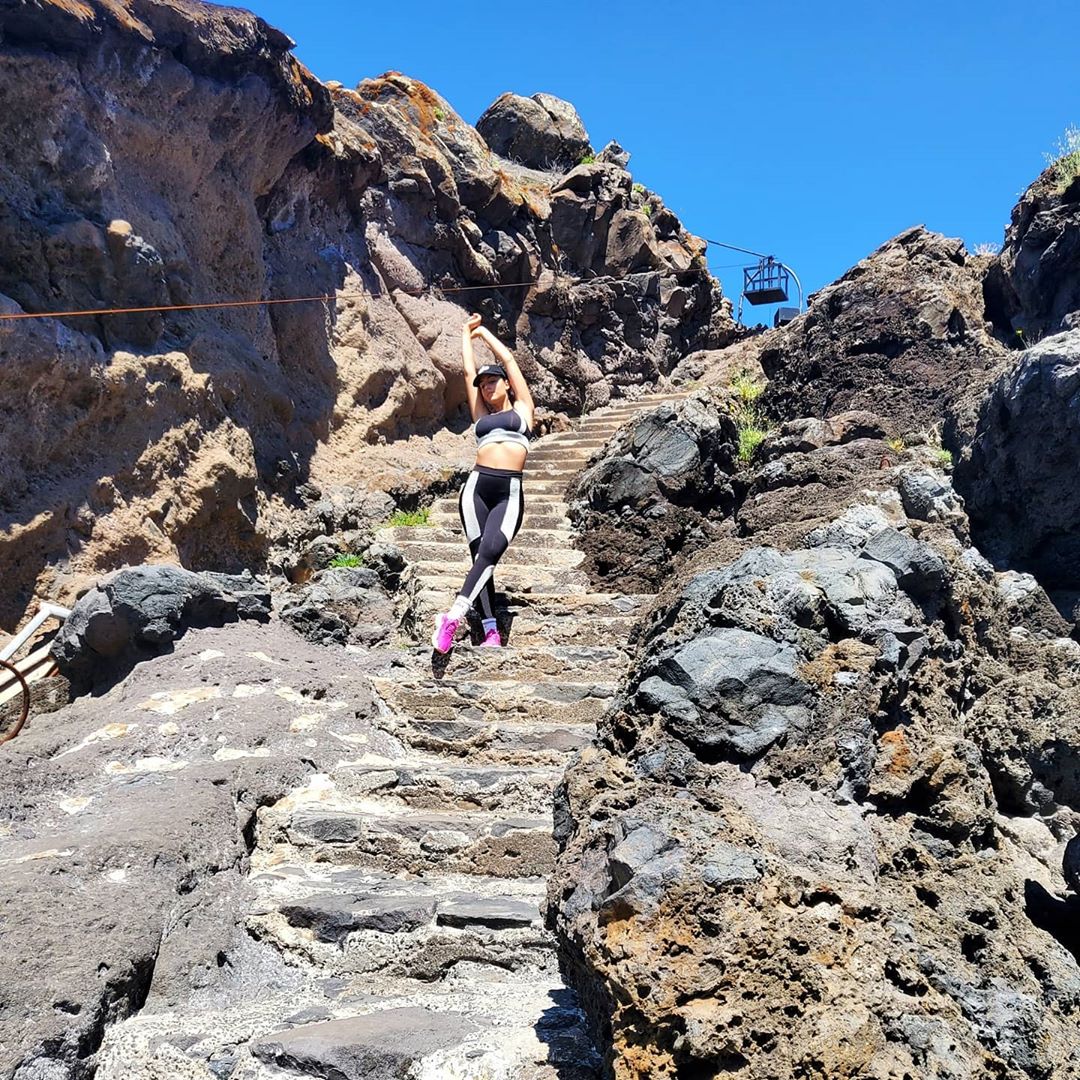 "Hôn thê CR7" khoe vóc dáng nảy nở khiến cầu thủ đào hoa "nhất kiến chung tình" - 3