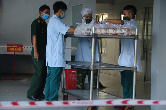 Nhịp sống bên trong khu cách ly 243 bà bầu ở Quảng Nam - 15