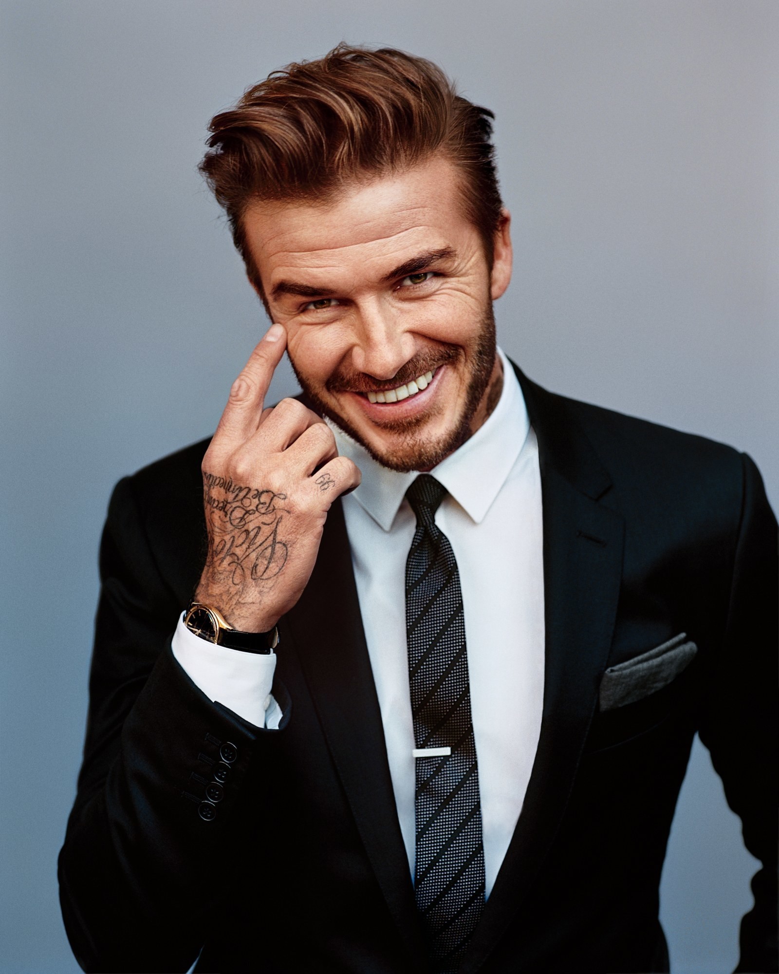 12 kiểu tóc đẹp hút hồn làm lên thương hiệu David Beckham