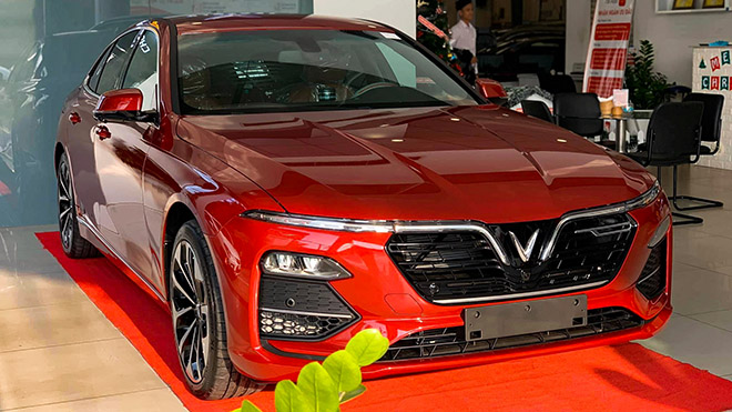 Các mẫu sedan lướt bằng tầm giá tiền xe mới VinFast Lux A2.0 đáng lựa chọn - 1