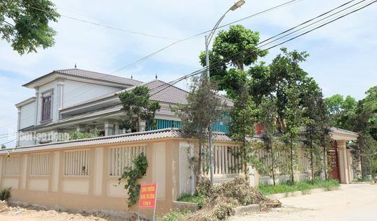 Bất ngờ với những ngôi nhà của "hộ cận nghèo" ở xã có 712 hộ cận nghèo - 1