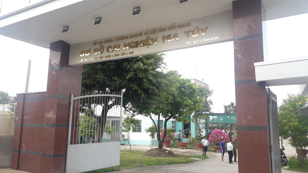 Hàng trăm học viên cai nghiện hỗn chiến, nhiều người bị thương - 1