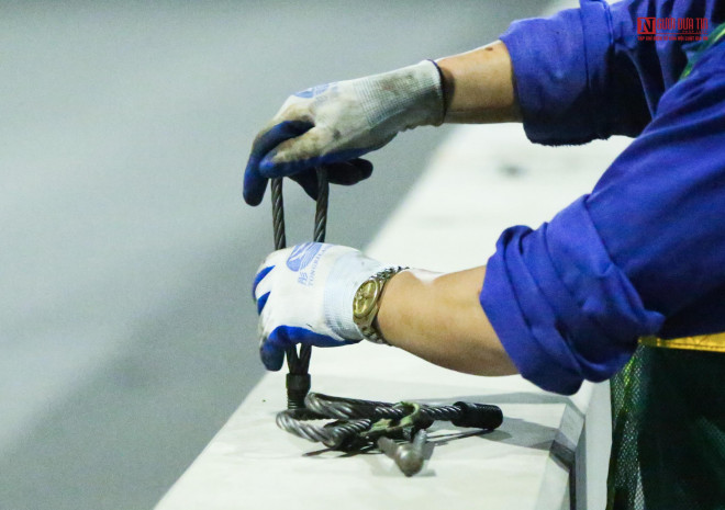 Trắng đêm tháo dỡ hàng rào đường đua F1 - 4