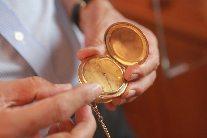 Mục sở thị bộ sưu tập đồng hồ cổ mạ vàng một thời bằng cả gia tài khủng - 13