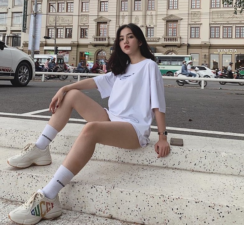 3 nữ sinh Việt "nấm lùn vẫn ùn ùn người theo" tiết lộ cách giữ body đẹp như tranh - 4