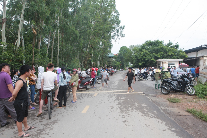 Lốc xoáy khủng khiếp ở Vĩnh Phúc: Người thoát chết kể lại giây phút sinh tử - 2