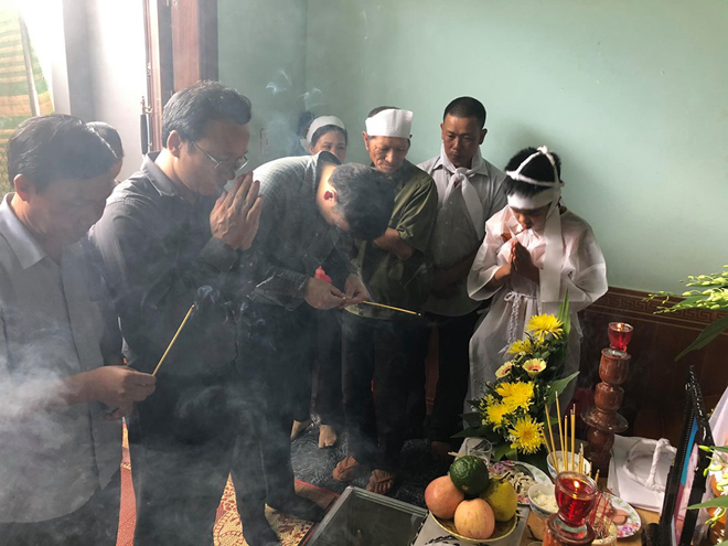 Cảnh tượng hãi hùng tại hiện trường xe tải tông liên hoàn làm 5 người chết ở Đắk Nông - 11