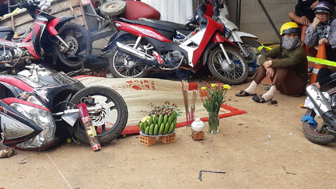 Cảnh tượng hãi hùng tại hiện trường xe tải tông liên hoàn làm 5 người chết ở Đắk Nông - 7