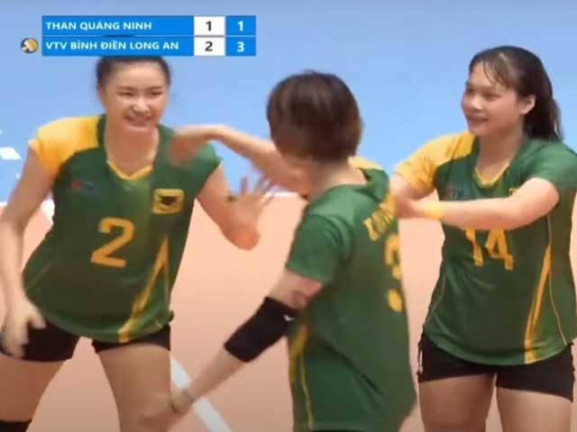 Mãn nhãn bóng chuyền nữ: Thanh Thúy 1m93 thăng hoa, ngược dòng thuyết phục - 1