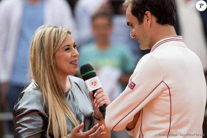 Tennis 24/7: Federer bị cựu nữ hoàng Wimbledon chỉ trích vì... quá giàu - 1