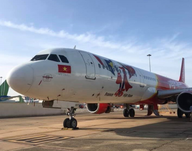 Máy bay trượt khỏi đường băng Tân Sơn Nhất: Vietjet lên tiếng xin lỗi - 3